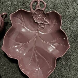 Leaf-Shaped Ceramic Dish in Mauve vintage Mikasa set! Beautiful set